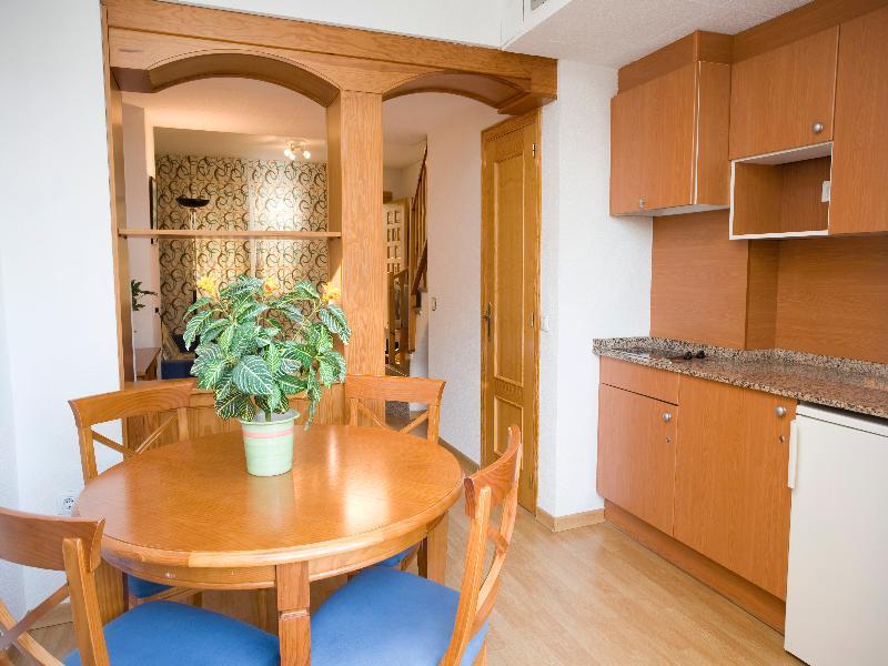 Apartamentos Turisticos Jardines Del Plaza Peñíscola Екстериор снимка