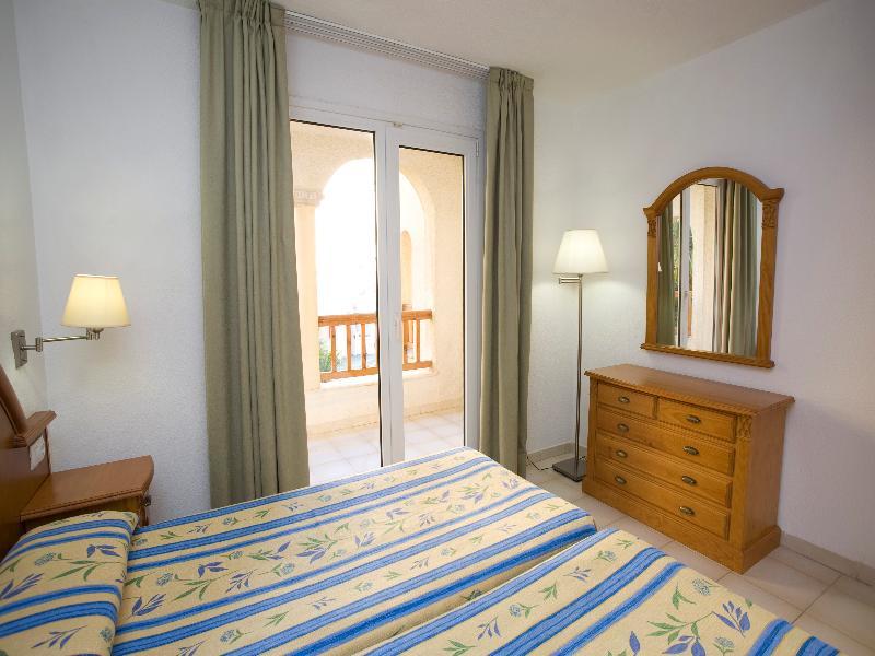 Apartamentos Turisticos Jardines Del Plaza Peñíscola Екстериор снимка